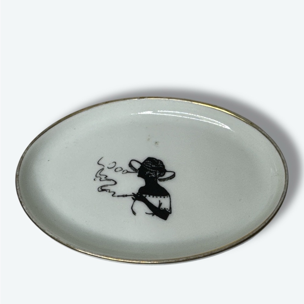 Vintage Made in Germany Ring/Change Plate
